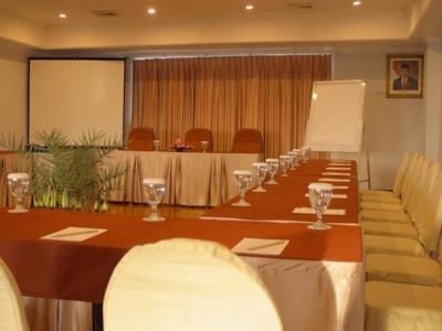 Weta International Hotel Surabaya Exterior photo