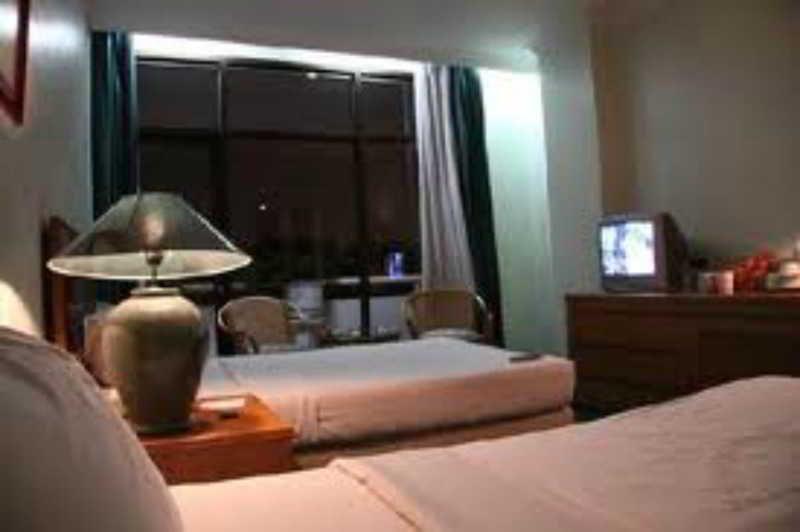 Weta International Hotel Surabaya Exterior photo