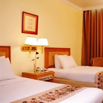 Weta International Hotel Surabaya Exterior photo