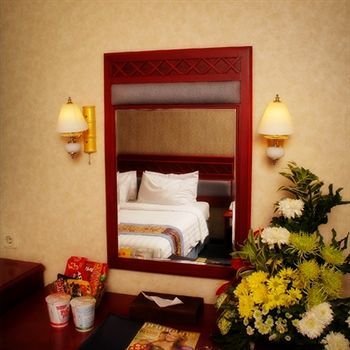 Weta International Hotel Surabaya Exterior photo